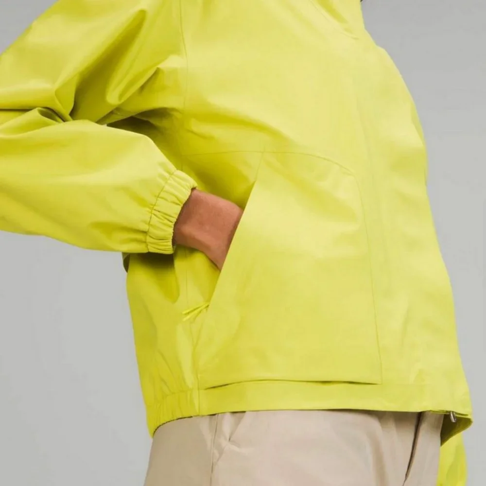 lululemon Lab Waterproof Shell - Picture 4 of 13